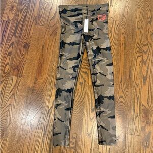 Koral Camouflage Leggings - Black and Brown
